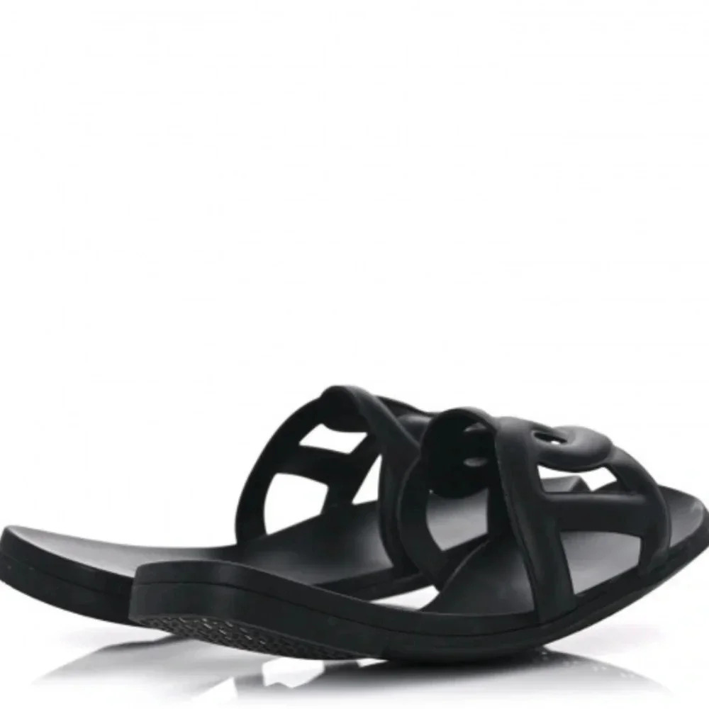 Hermes Aloha Sandals
Rubber - Picture 5 of 12